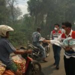 Pertamina Bagikan 14.000 Masker dan Vitamin untuk Warga dan Petugas Karhutla di Palangka Raya