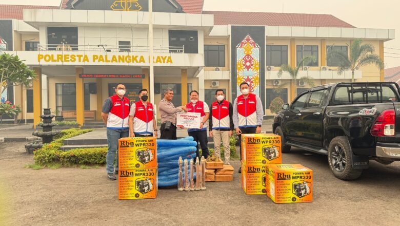 Dukung Penanganan Karhutla, Pertamina Salurkan Pompa Damkar ke Polresta Palangka Raya