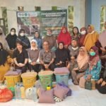 Sampah Dapur Disulap Jadi Pupuk, Ibu-Ibu di Langkai Dilatih Olah Kompos Metode Takakura
