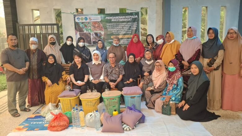 Sampah Dapur Disulap Jadi Pupuk, Ibu-Ibu di Langkai Dilatih Olah Kompos Metode Takakura